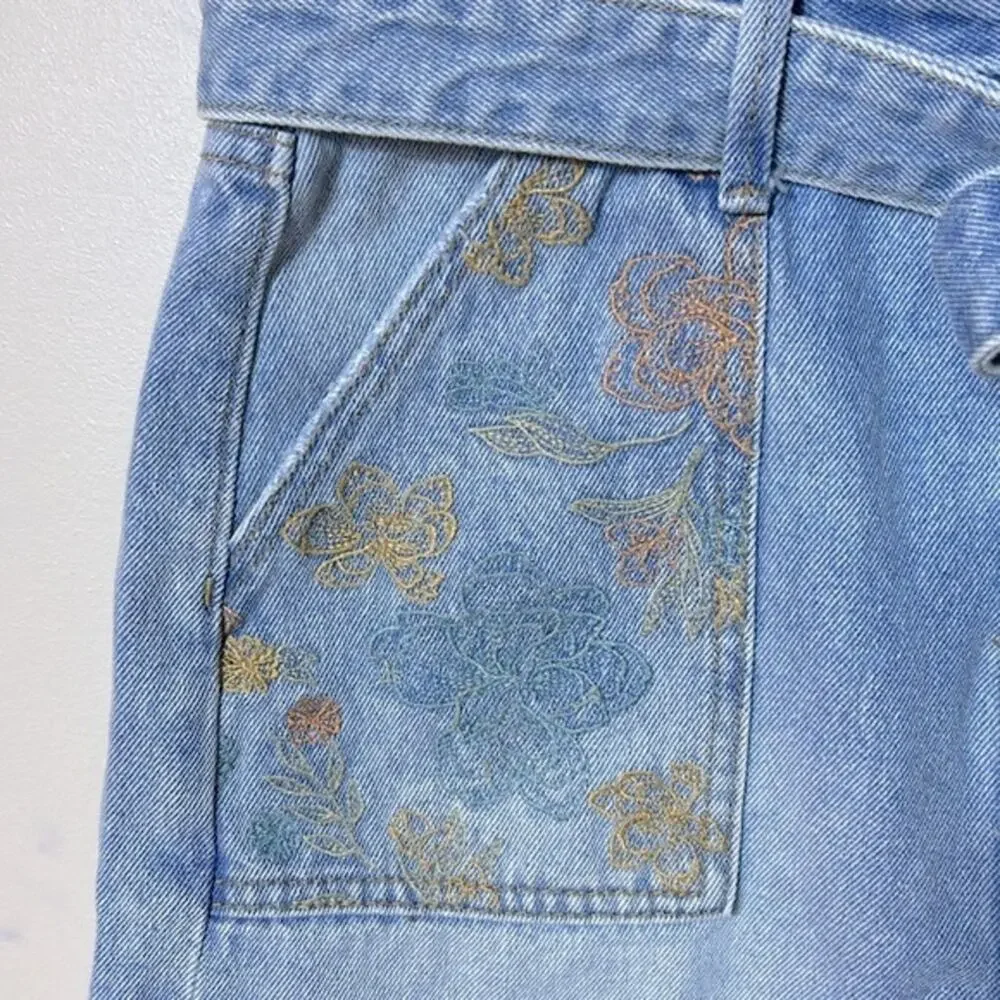 NWT Driftwood Paperbag High Rise embroidered pocket tie waist jean shorts, 26